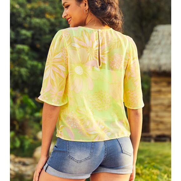 2/$25 1X 16 Plus Size Yellow Floral Sheer Flutter Sleeve ModCloth Top blouse - Picture 3 of 4